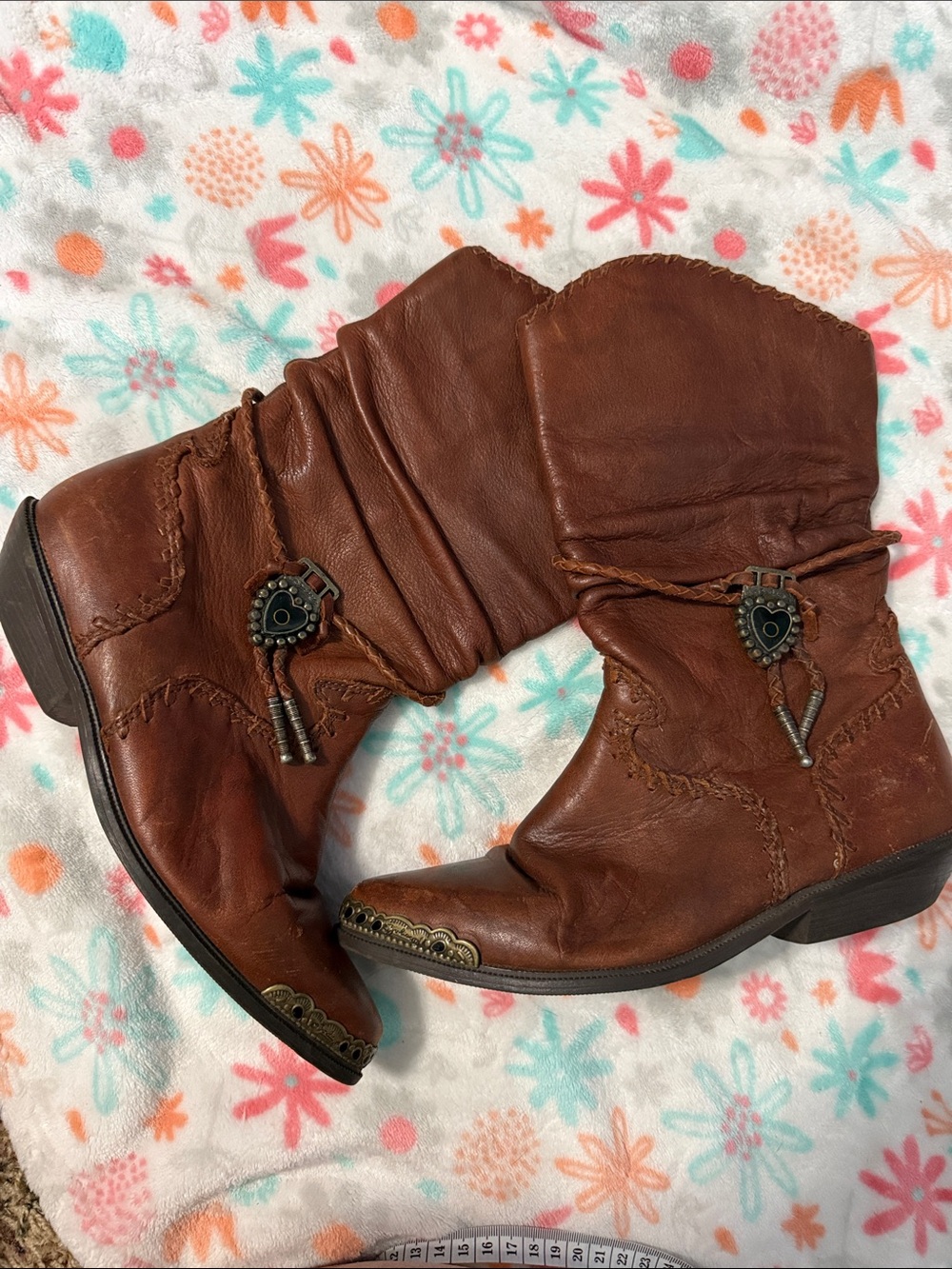 Vintage Zodiac "Brace" Brown Slouchy Cowboy Boots Heart Concho & Toe Tips